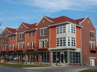 2282 Swan Blvd #2282, Wauwatosa, WI 53226