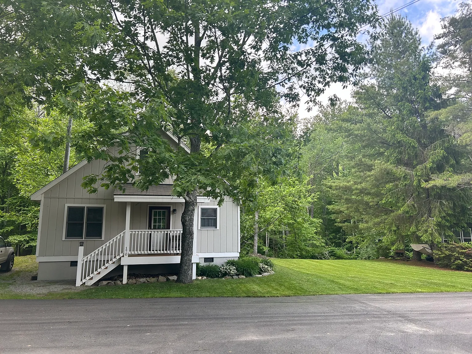 2 bed, 1008 sqft, $2,000 — Photo 1