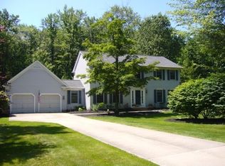 8891 Lake In The Woods, Bainbridge, OH 44023