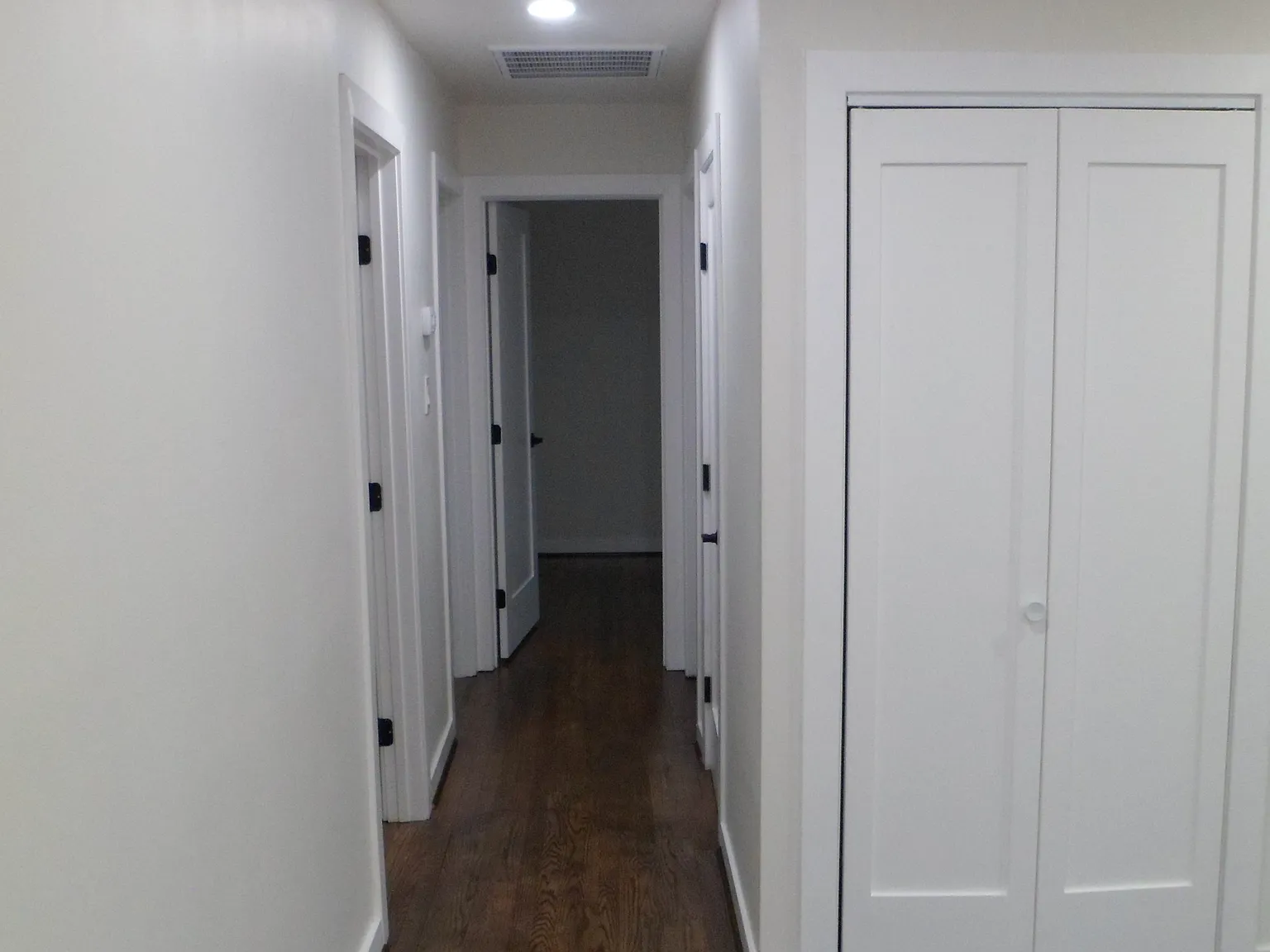 3 bed, 864 sqft, $1,800 — Photo 4