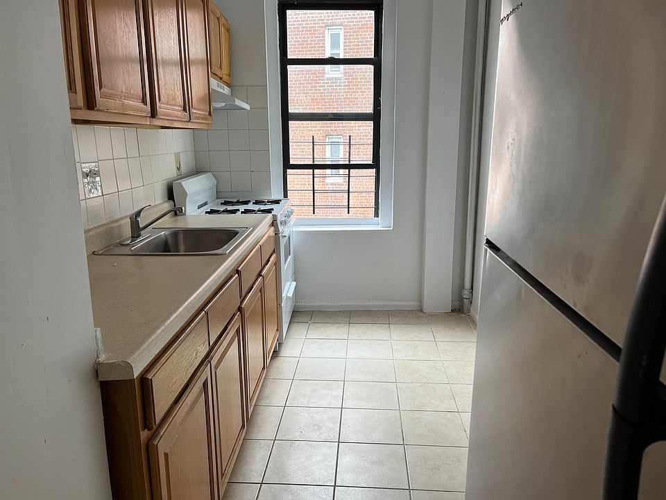 2nd image of 1551 Williamsbridge Rd #5FF