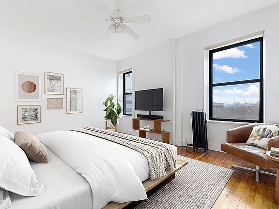5th image of 1580 Amsterdam Ave Unit 52