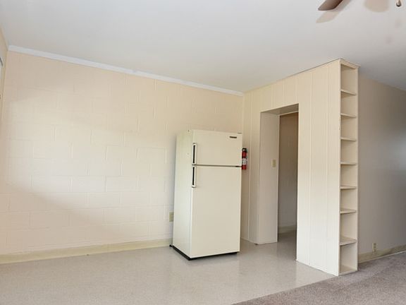 3rd image of 404 S Fess Ave #404D