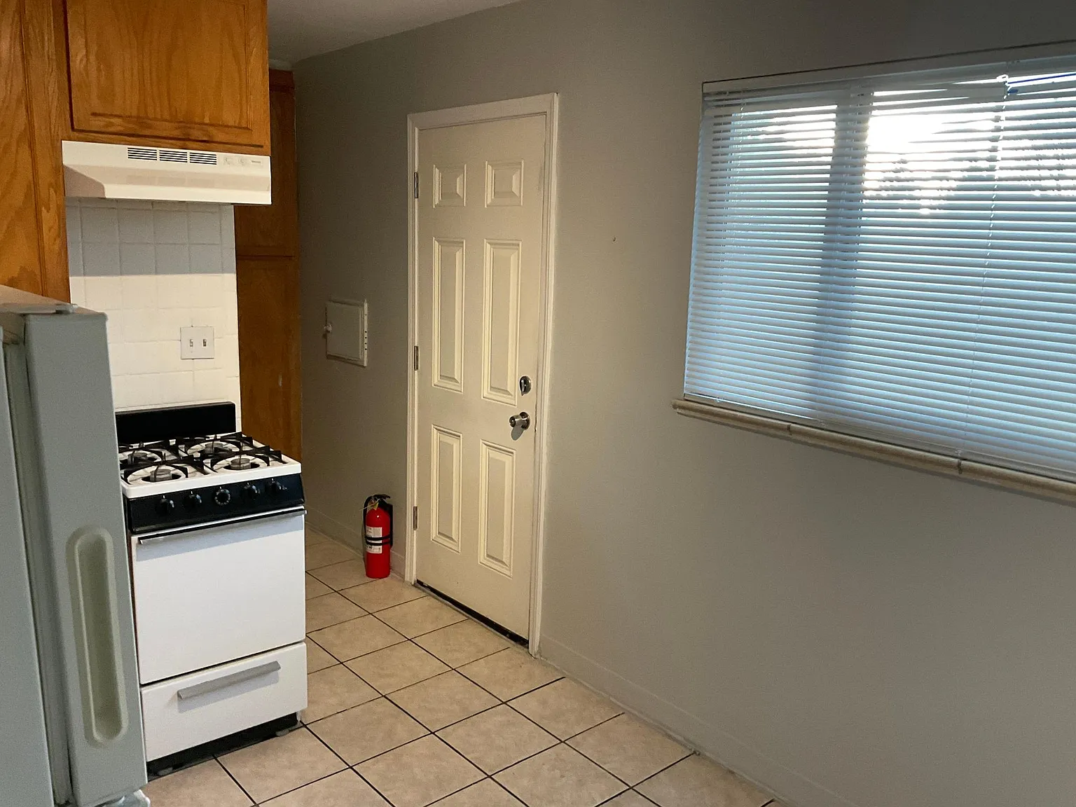 1 bed, 550 sqft, $1,050 — Photo 3