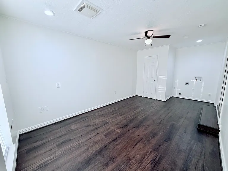 10640 Aledo Dr — Photo 27