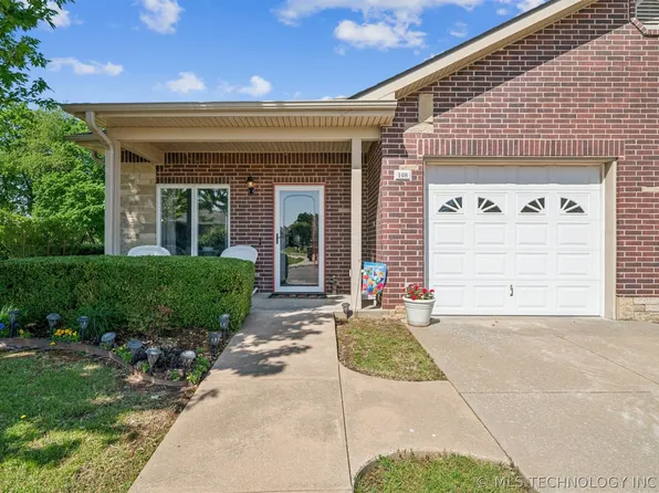 108 Saint Andrews Dr, Grove, OK 74344