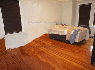 34 Newcastle Rd #112, Brighton, MA 02135