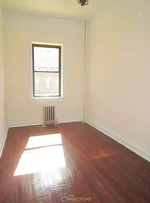 Rented by City Connections Realty | media 8