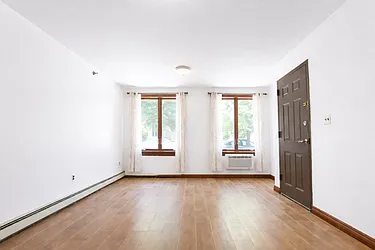 1549 West 3rd Street, #1R