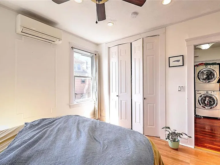 430 Morris Ave #2 — Photo 9