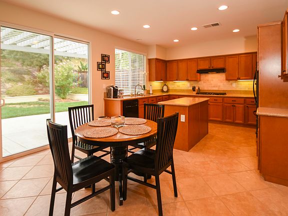 Breakfast area off kitchen