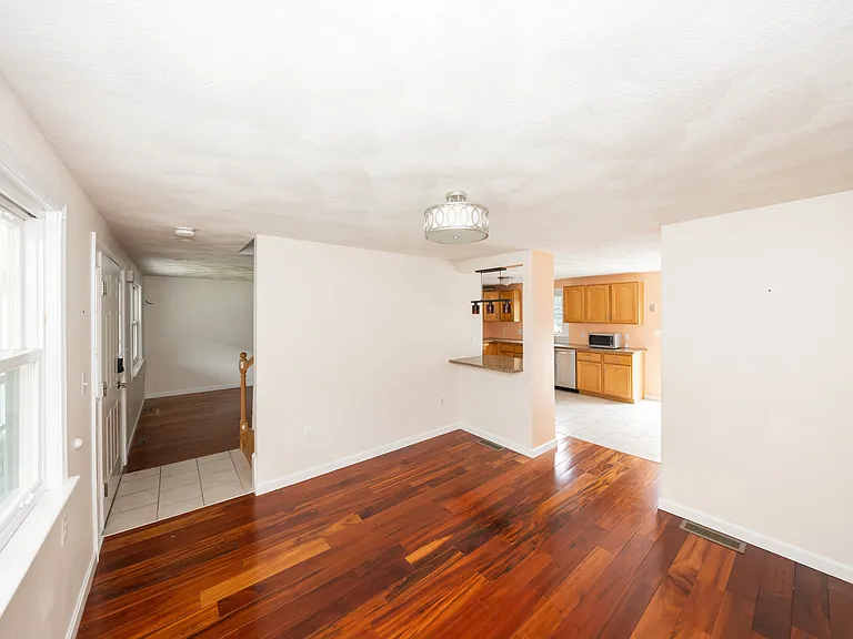 42 Wildcrest Ave — Photo 13
