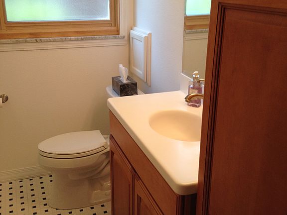 5th image of 2708 Densmore Dr