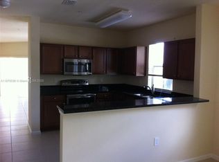 8960 NW 97th Ave APT 208, Doral, FL 33178