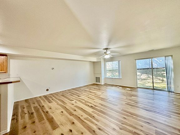 3rd image of 230-32 E Leadora Ln #234