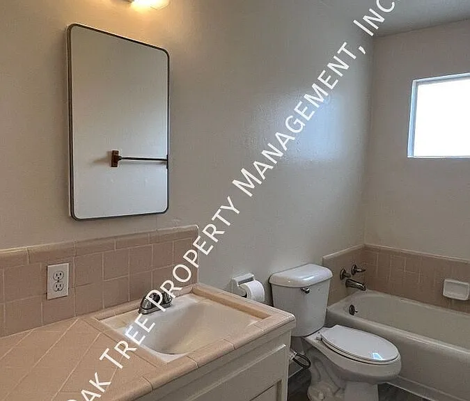 831 W Rialto Ave — Photo 6