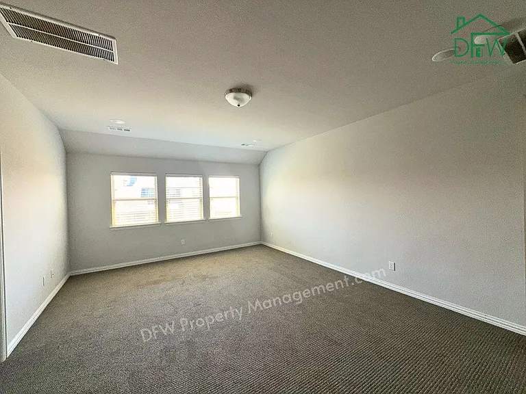 501 Upper Falls Ln — Photo 13