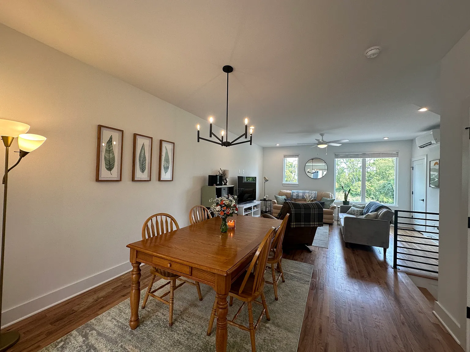 3 bed, 3.5 bath, 1955 sqft, $2,795 — Photo 4