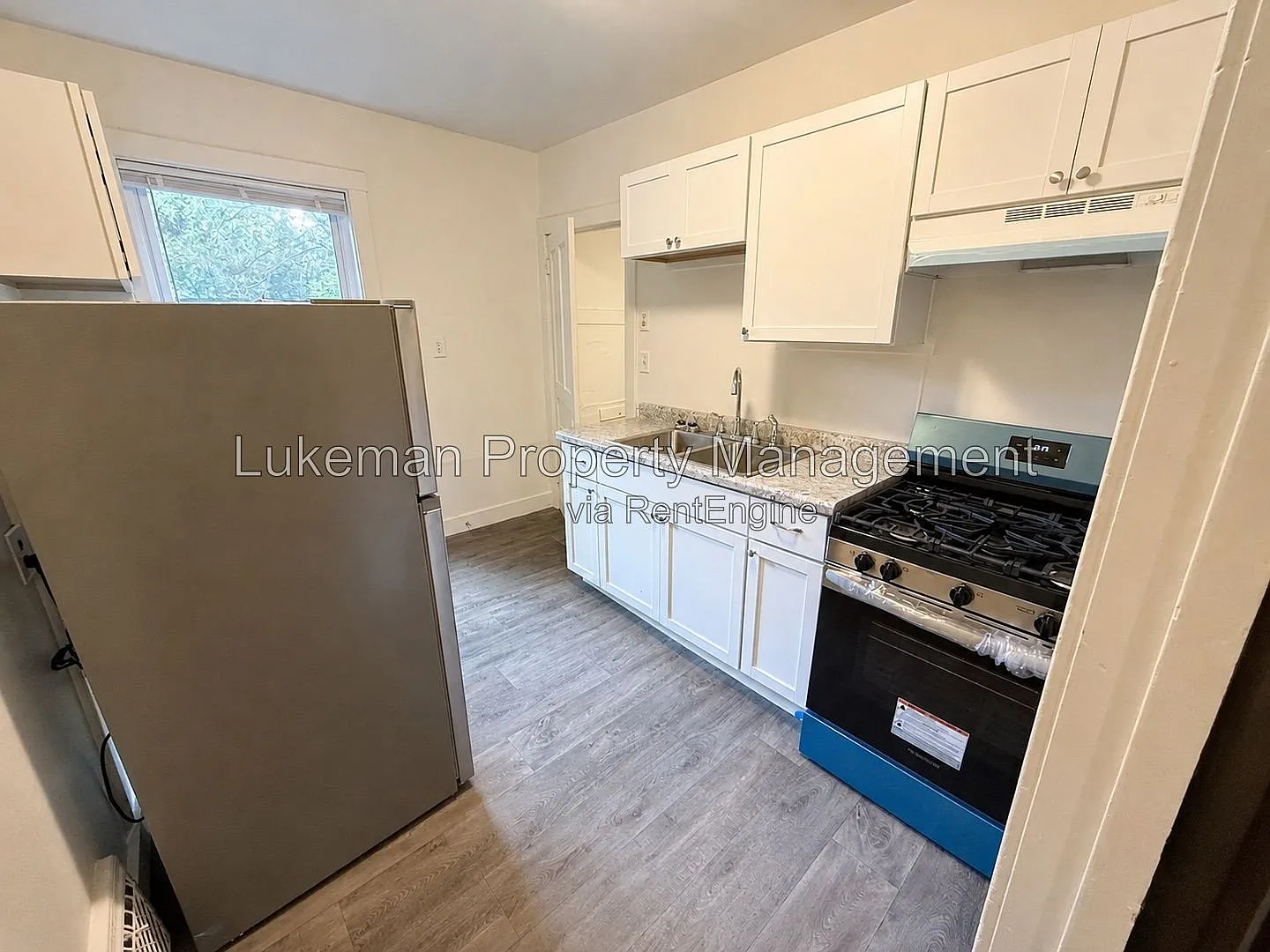 2 bed, 1.0 bath, 588 sqft, $1,000 — Photo 4