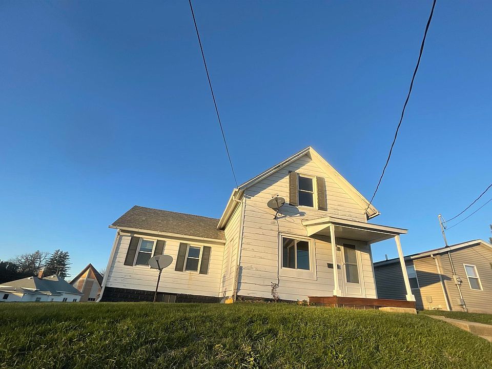 1st image of 118 Linden St
