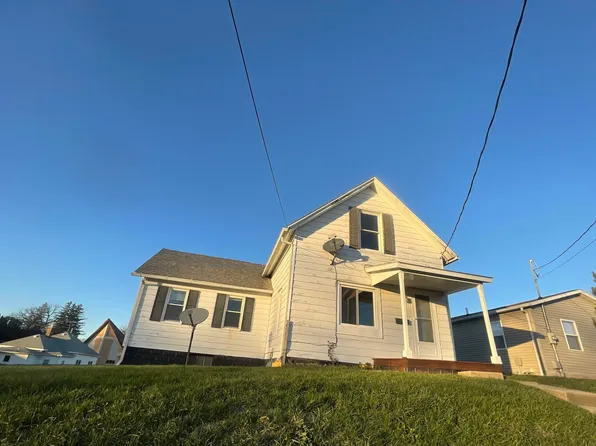 118 Linden St, West Union, IA 52175
