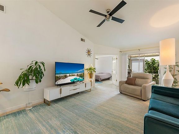 3rd image of 3251 LATANA DRIVE