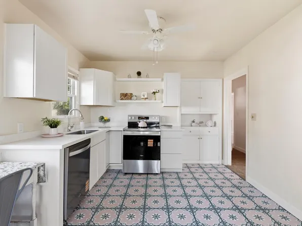 1246 E Canal Dr, Turlock, CA 95380