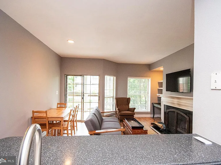 3920 Penderview Dr #324 — Photo 30