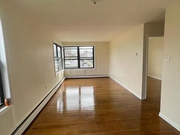 185 Palisade Ave, Bridgeport, CT