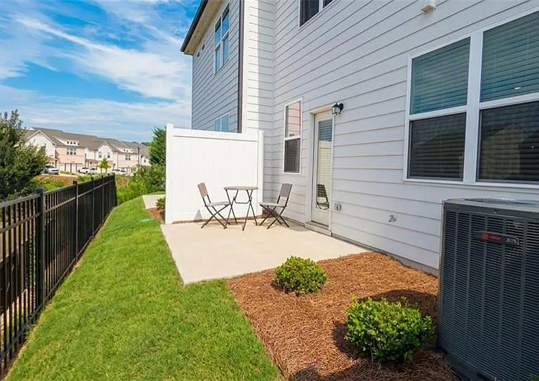 20 Depot Landing Rd — Photo 12