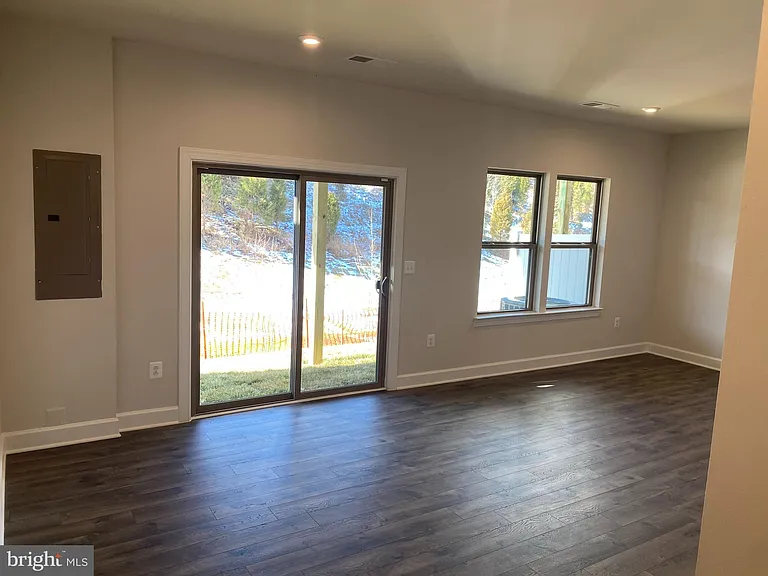 9878 Hopkins Loop — Photo 27