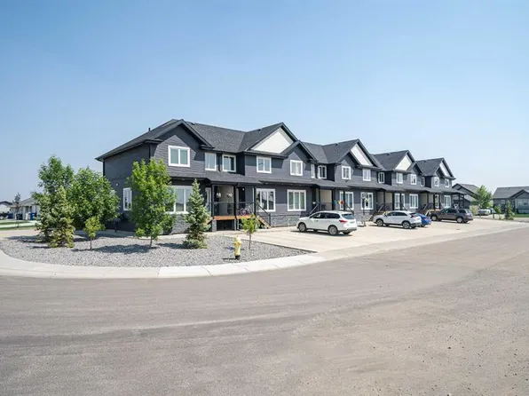 4202 S 37th St #7, Lloydminster, SK S9V 2K4