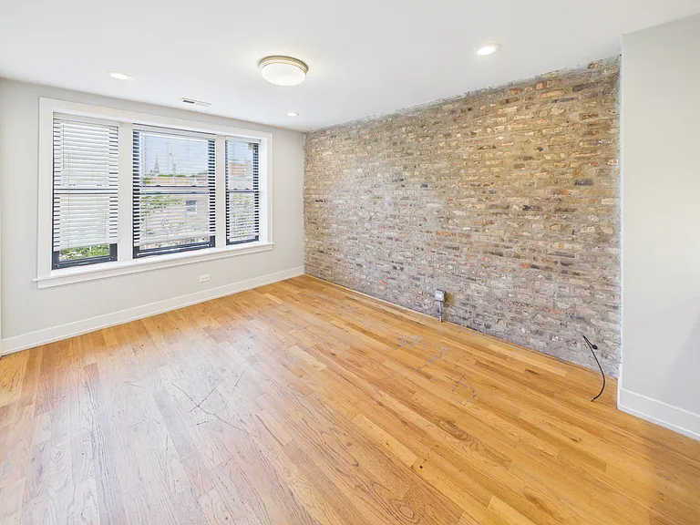 2819 W 25th St #2 — Photo 8