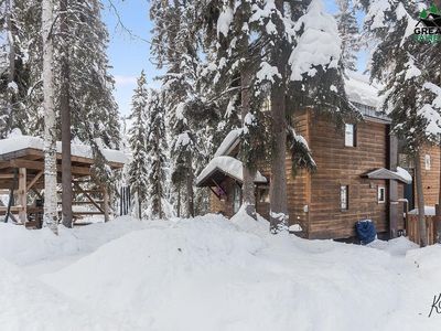 1035 Ballaine Rd, Fairbanks, AK, 99709