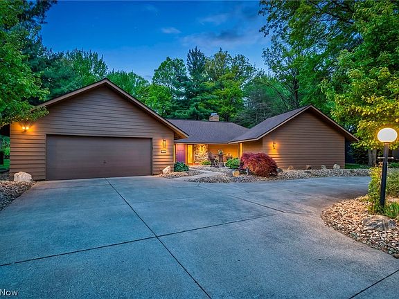 2nd image of 21903 Meadows Edge Ln
