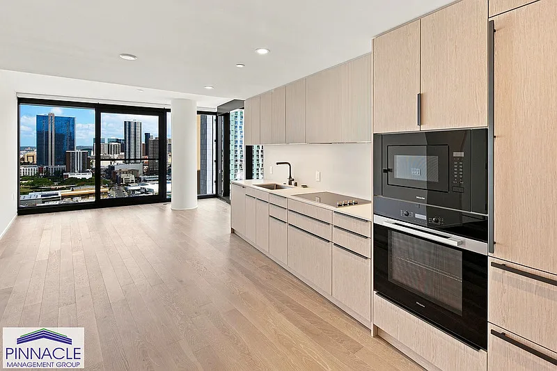 1 bed, 1.0 bath, 740 sqft, $4,300 — Photo 1