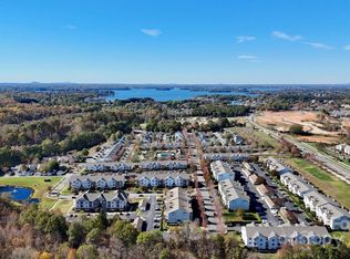 19864 Deer Valley Dr, Cornelius, NC 28031