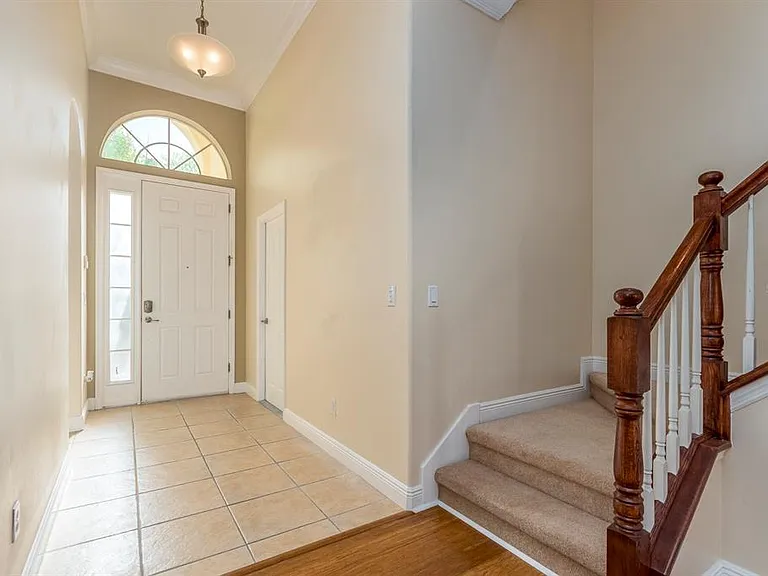 10639 Hatteras Dr — Photo 3
