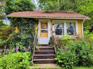 13 Webb Rd, Naugatuck, CT 06770