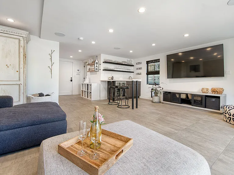 5317 Pacific Ave — Photo 10