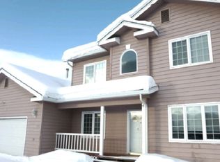 1202 Shannon Dr, Fairbanks, AK 99701