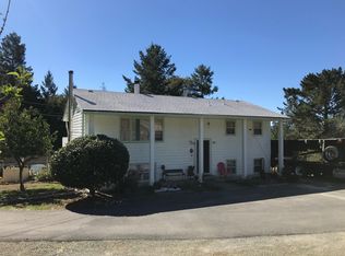 11482 Dyerville Loop Rd, Myers Flat, CA 95554