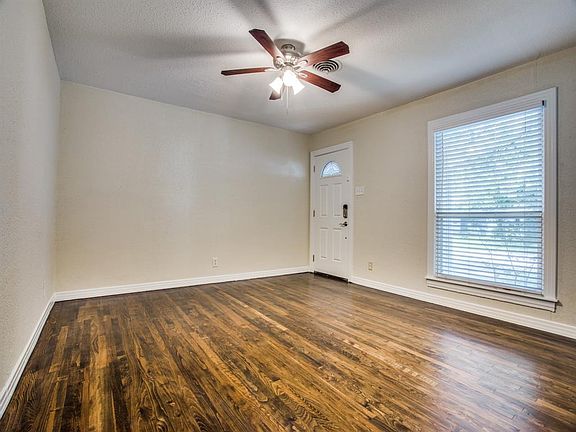 5th image of 3429 Brady Ave