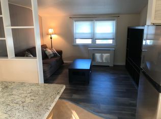360 Mola Blvd #B, Elmwood Park, NJ 07407