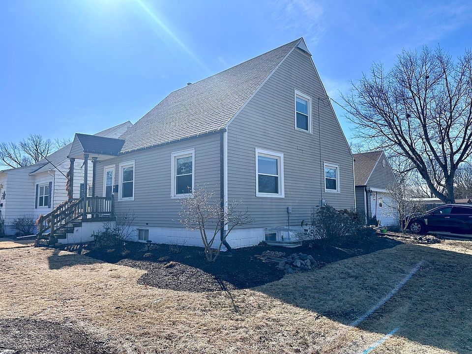 1st image of 1825 18th Ave