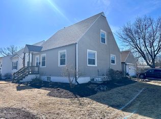 1825 18th Ave, Sterling, IL 61081