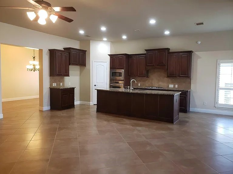 5927 Bristol Path Ln — Photo 7