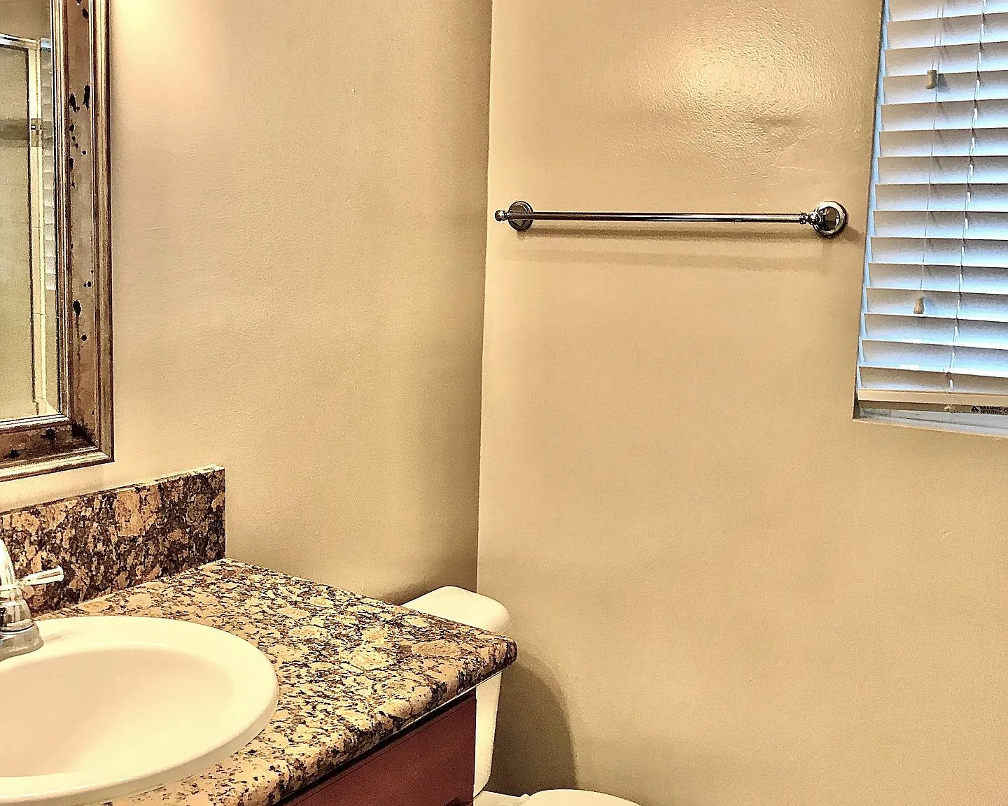 Hillcrest 3BR/2BA 2nd Month FREE with 12-Month Lease! — Photo 4