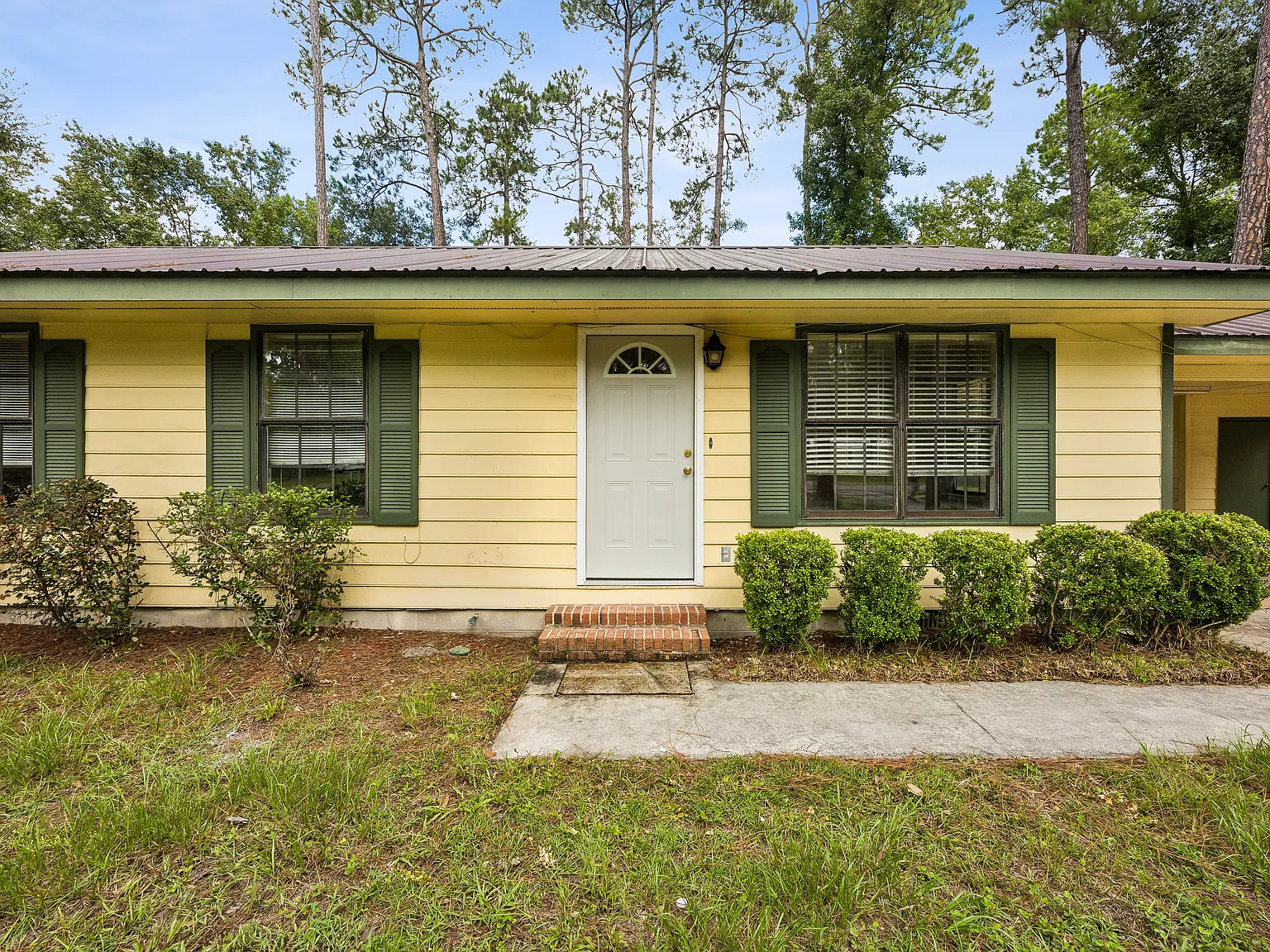 3 bed, 1.5 bath, 1020 sqft, $1,600 — Photo 1