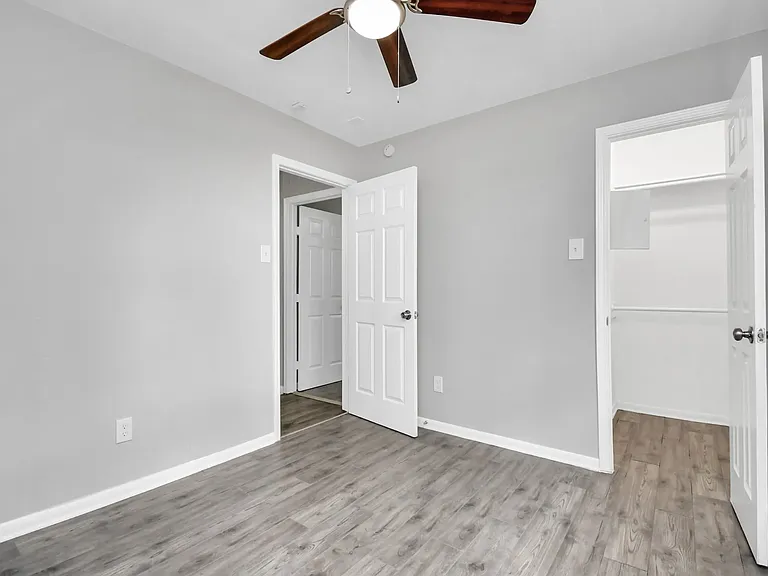 8106 Claiborne St — Photo 28